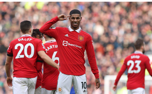 更是中国足 更是中国足